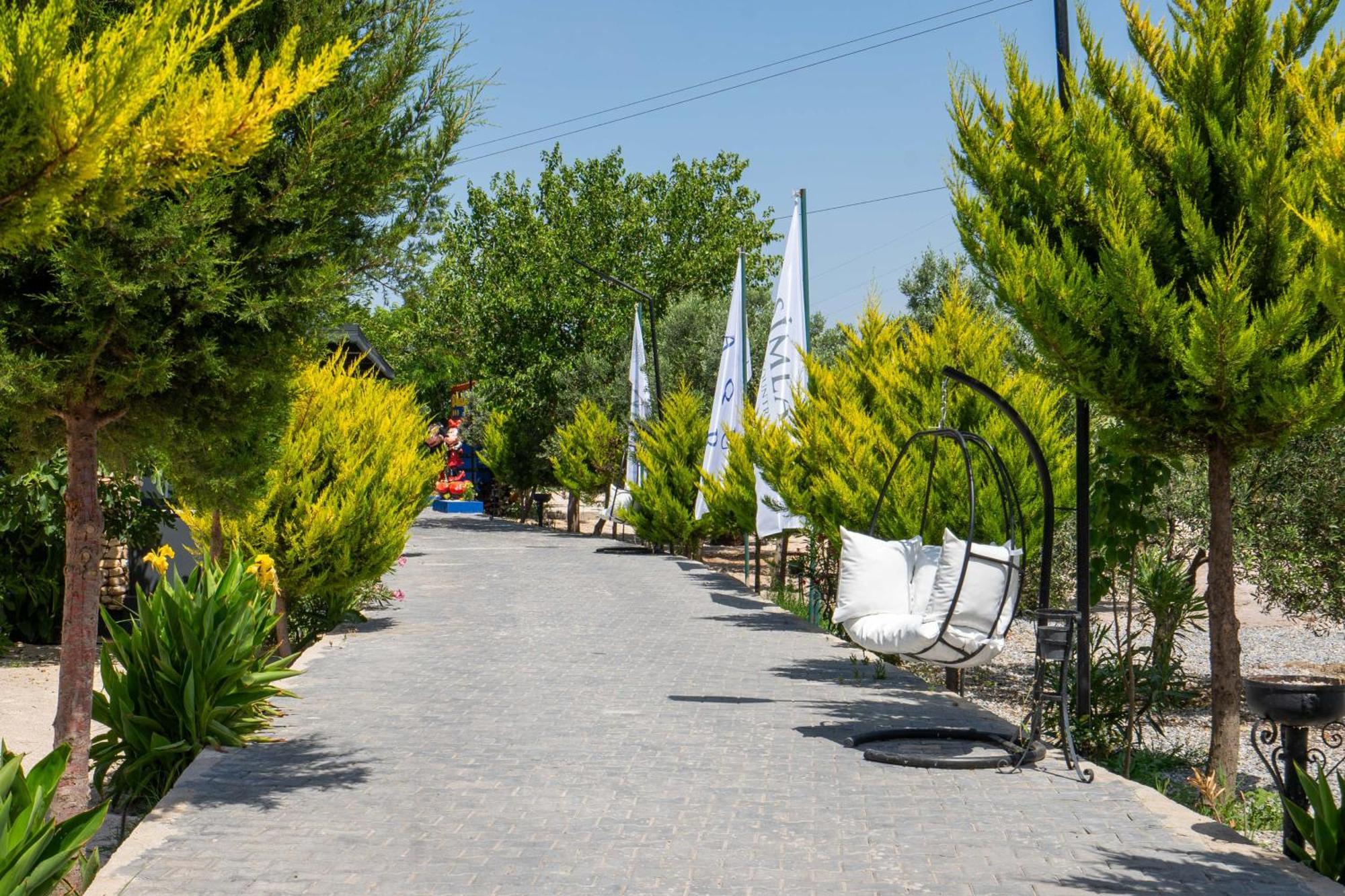 Farm stay Simlarda Country Club