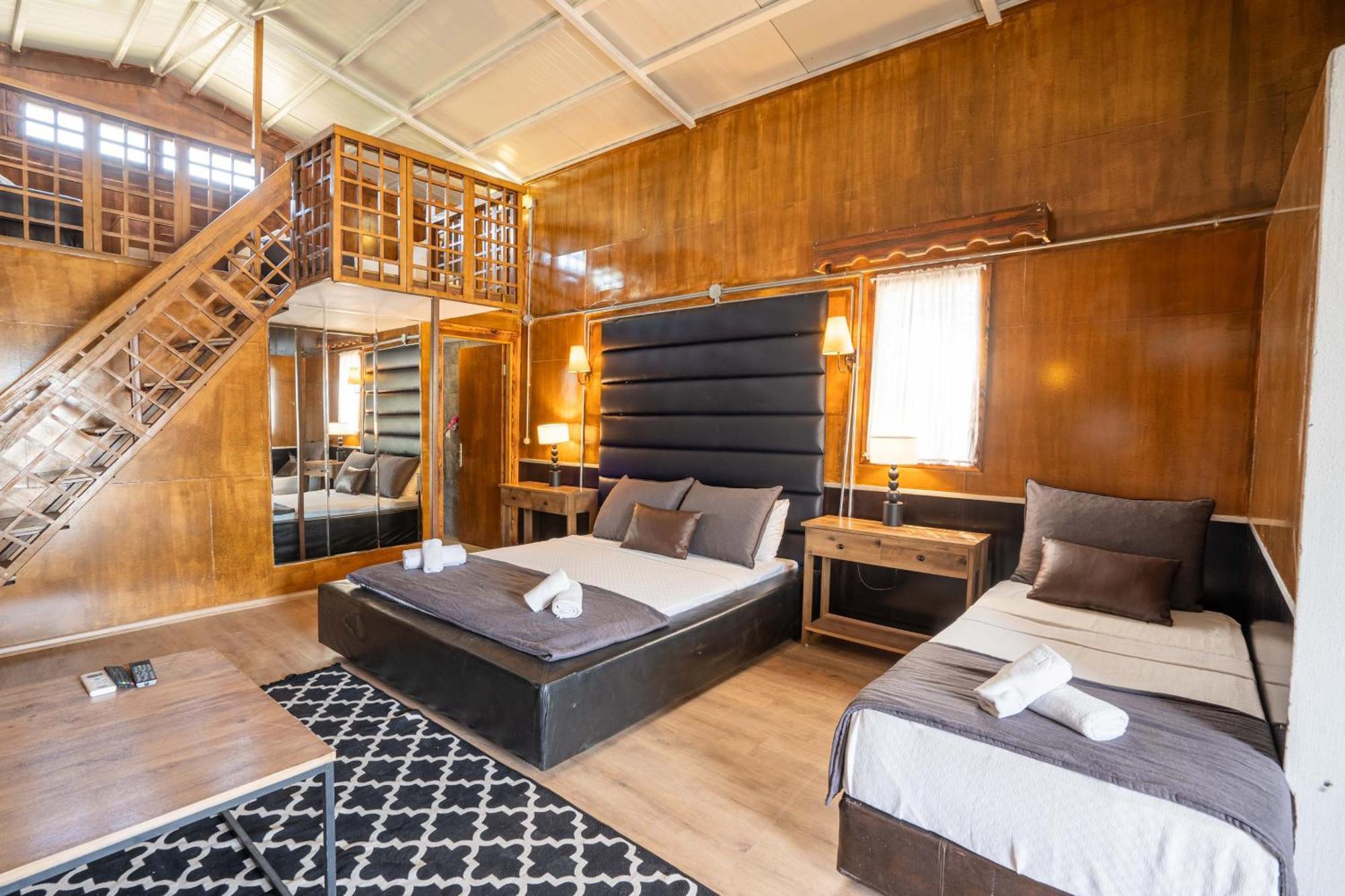 Simlarda Country Club Ayvalık Çiftlik konaklama Ayvalı