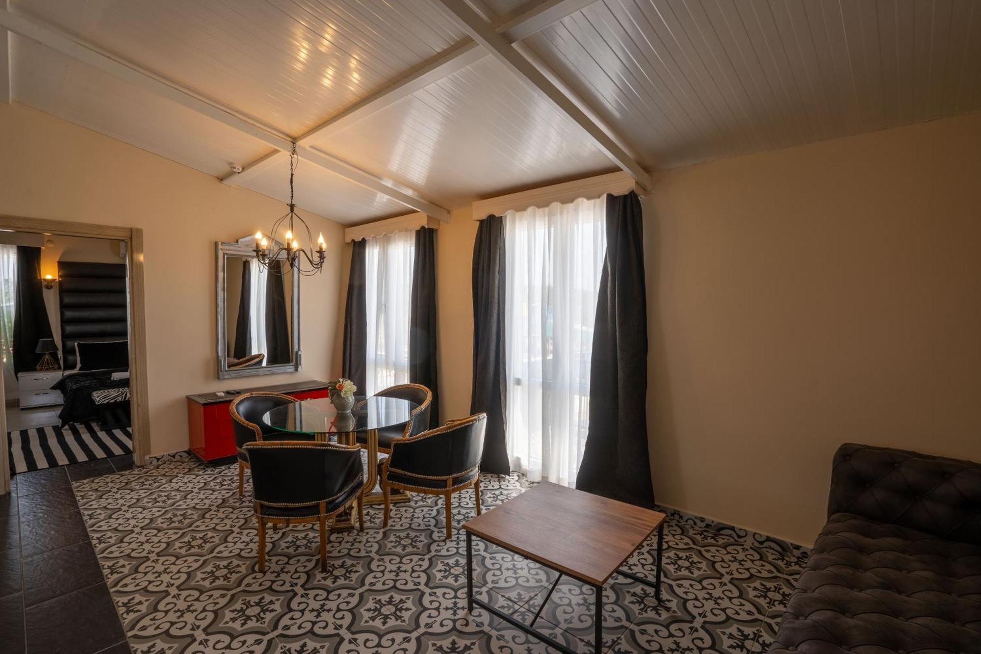 Bauernhof Simlarda Country Club Ayvalı