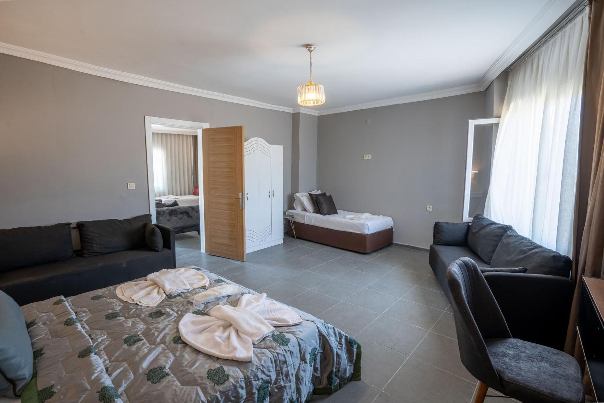Simlarda Country Club Ayvalı