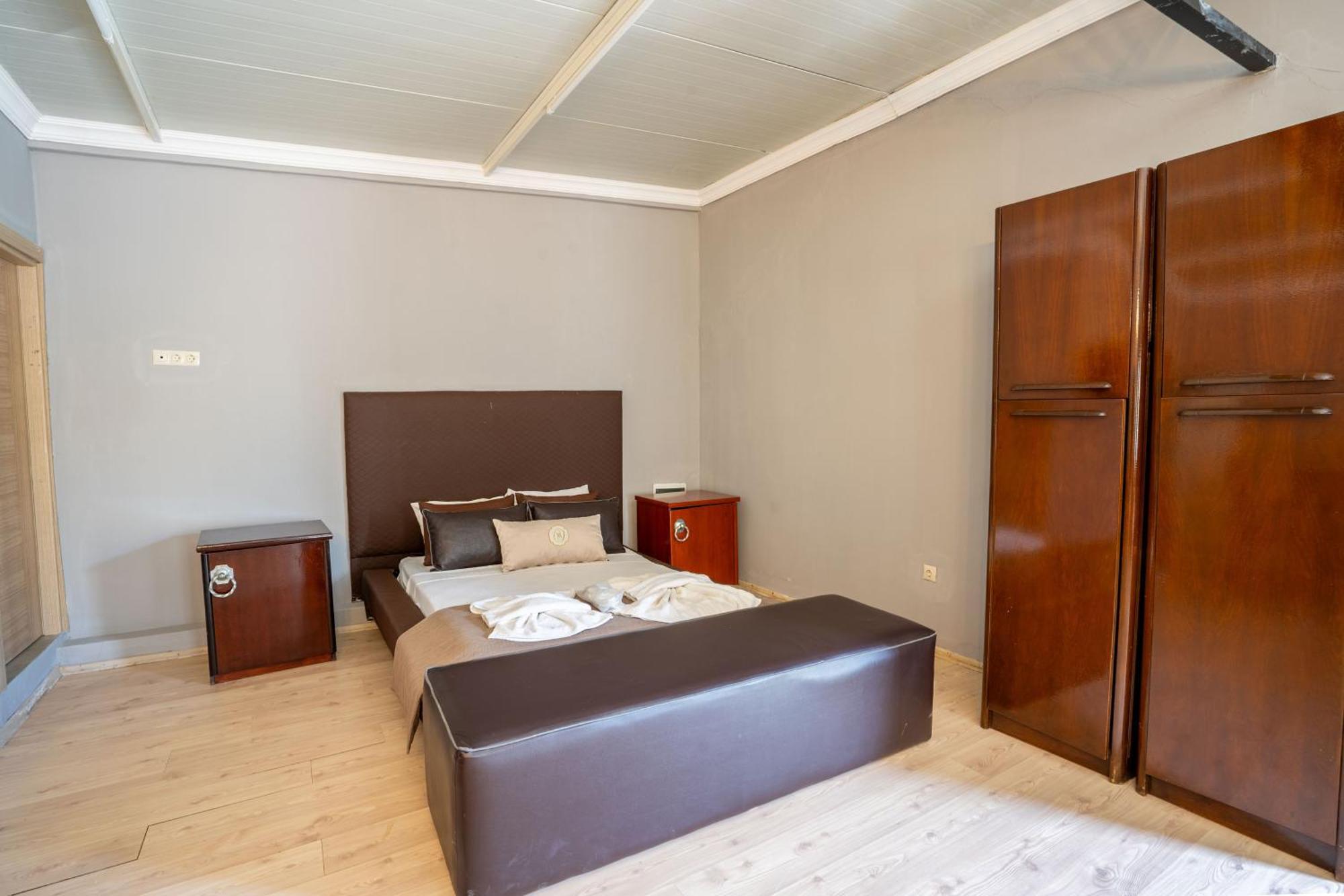 Farm stay Simlarda Country Club