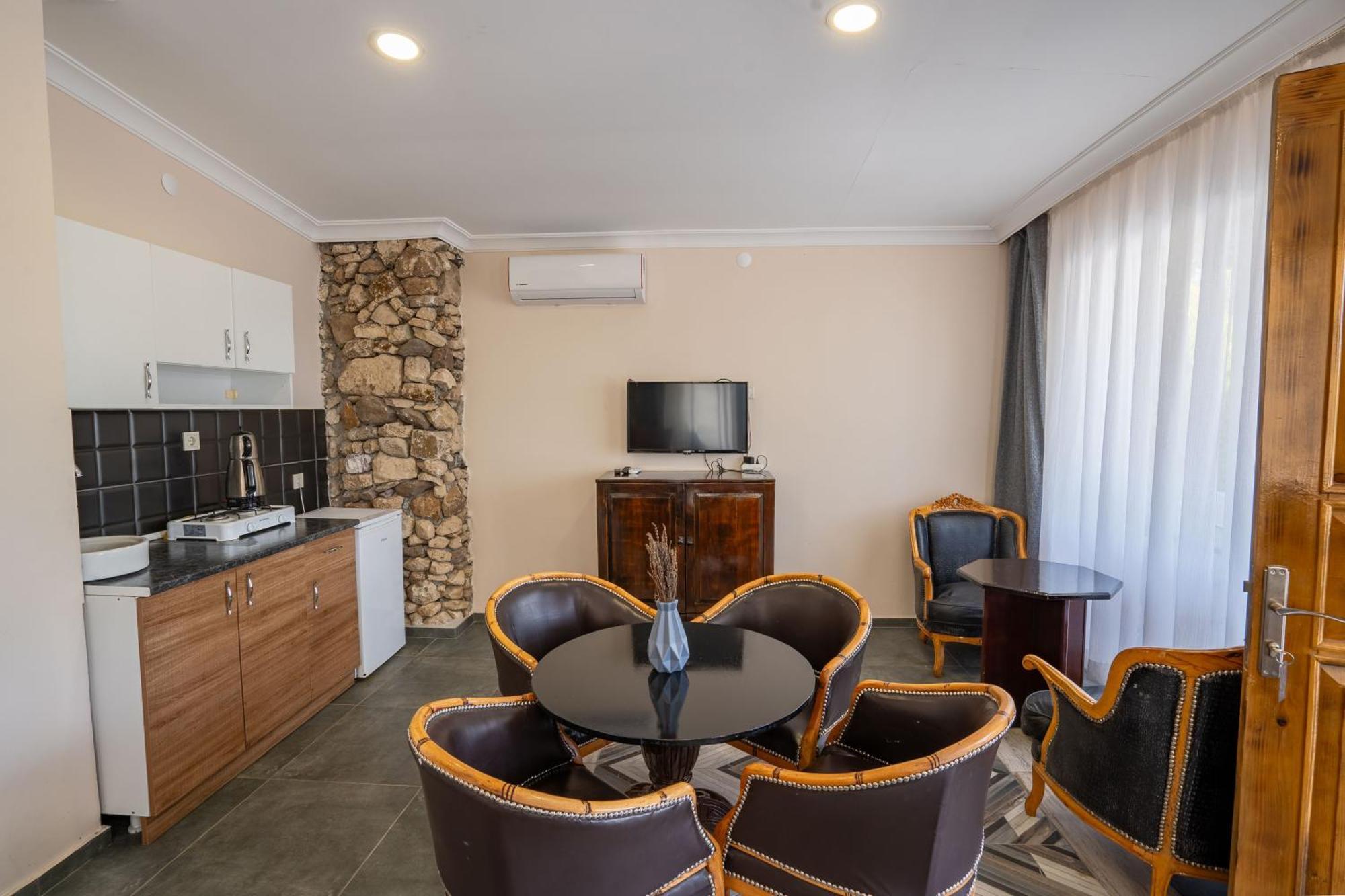 Pensiune agroturistice Simlarda Country Club
