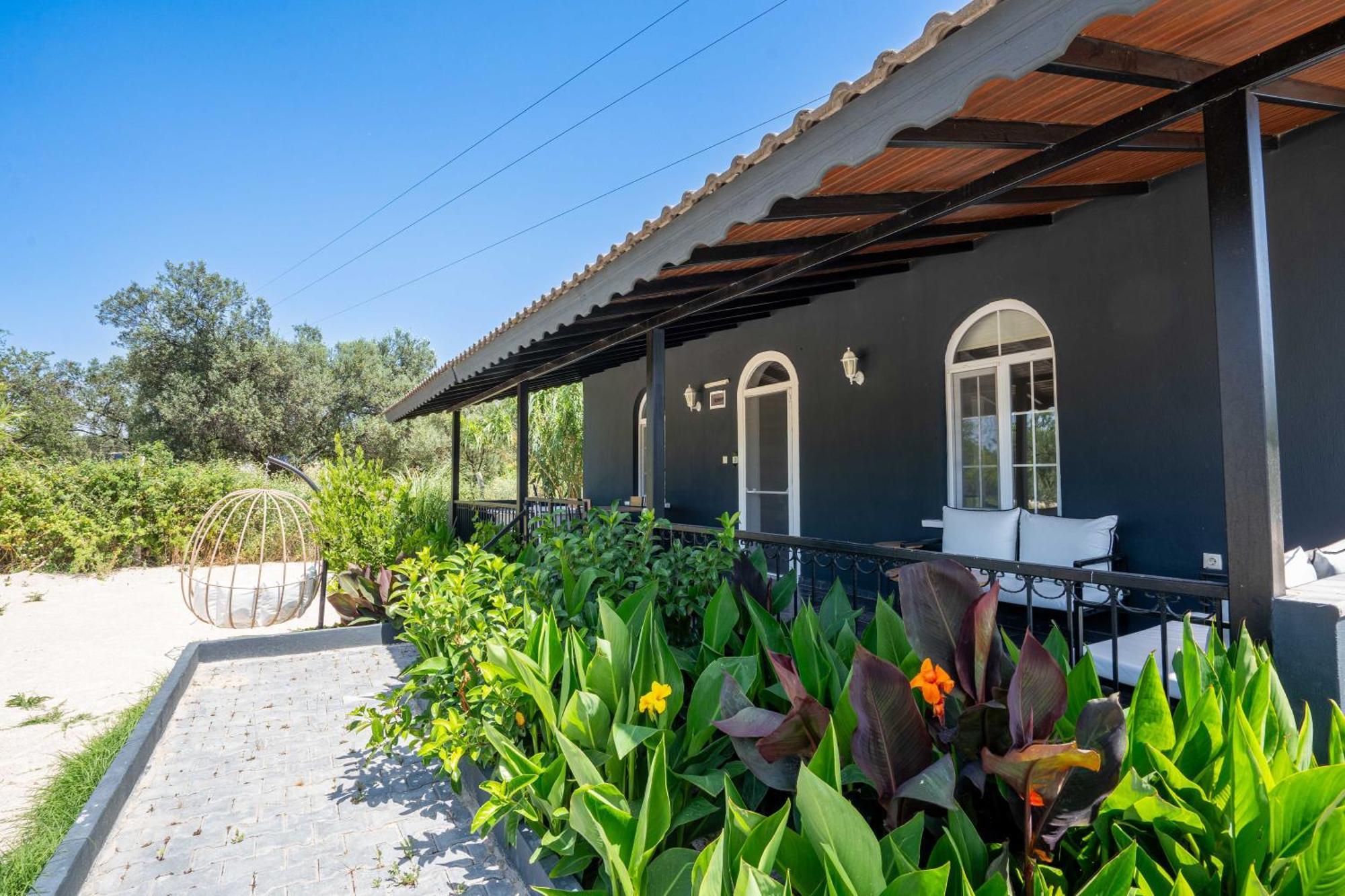 Simlarda Country Club Bauernhof Ayvalı