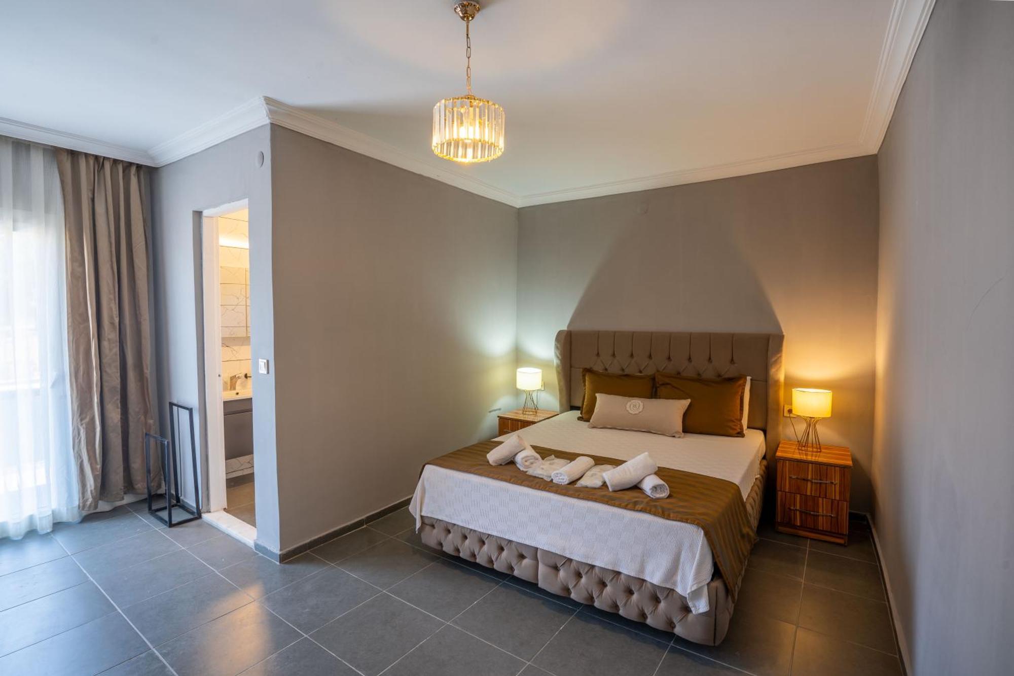 Simlarda Country Club Ayvalı